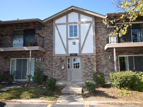 9S120 Lake Dr APT 201