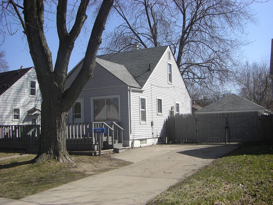 1st image of 15898 Lexington