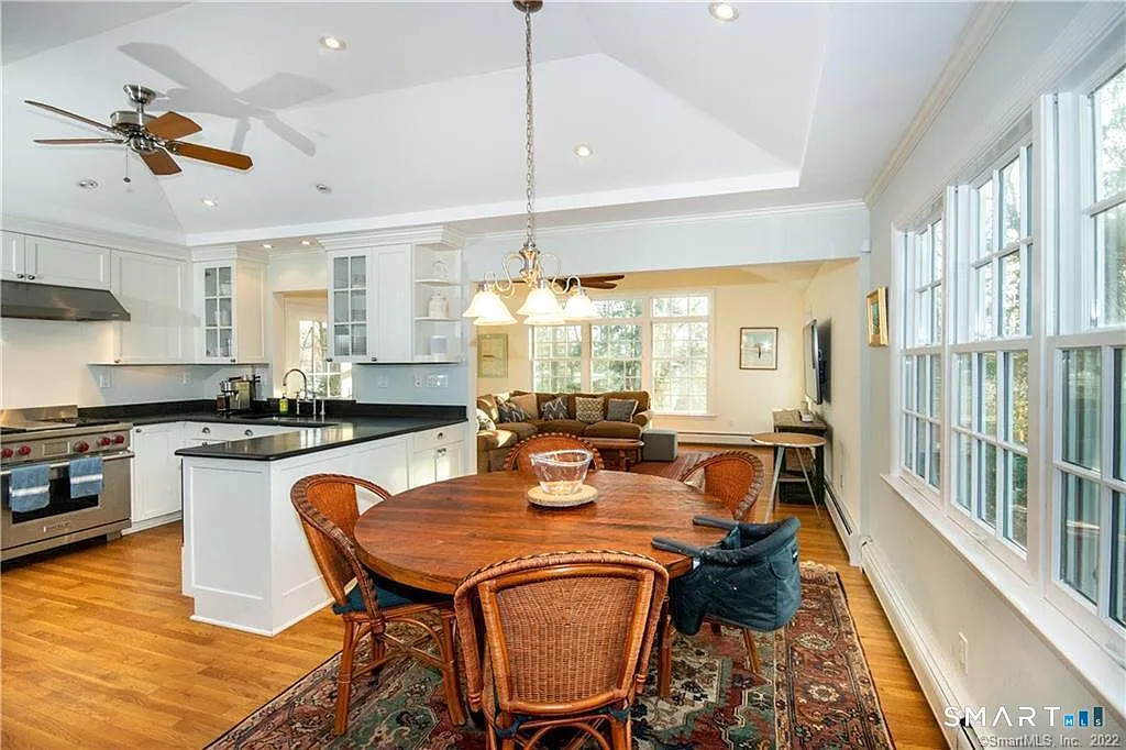 4 bed, 3.0 bath, 2960 sqft, $7,000 — Photo 4