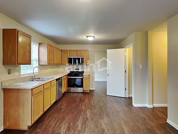 3rd image of 5301 Sunmeadow Dr
