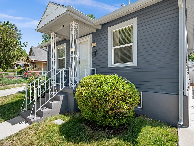 1114 E Wilson Ave S — Photo 17