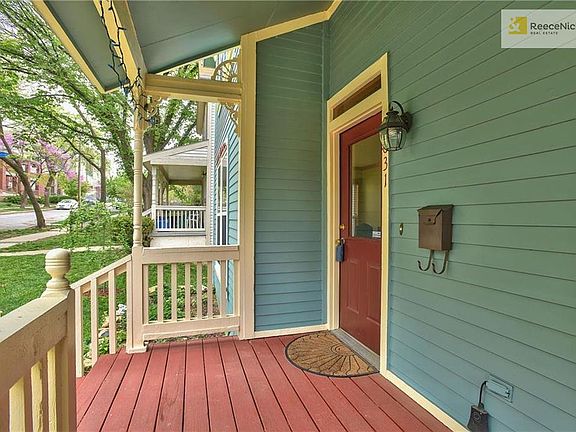 Beautiful front porch.