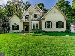 5995 Bull Rd, Dover, PA 17315