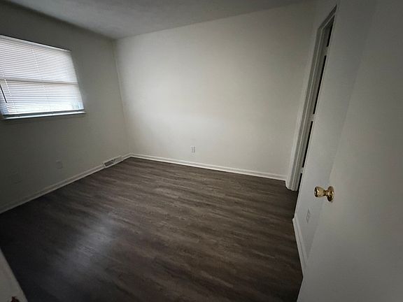 4th image of 150 Hager Ave #C