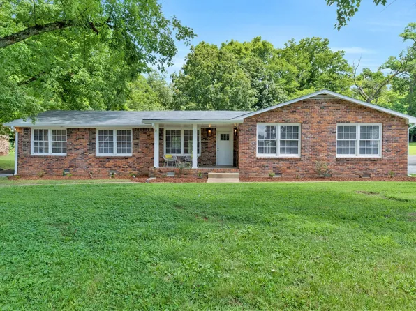 618 Harpeth Bend Dr, Nashville, TN 37221
