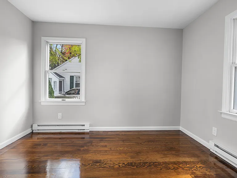 210 Handel Rd — Photo 13