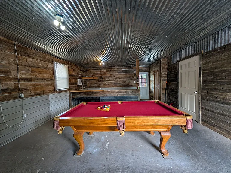890 Josephine St — Photo 36