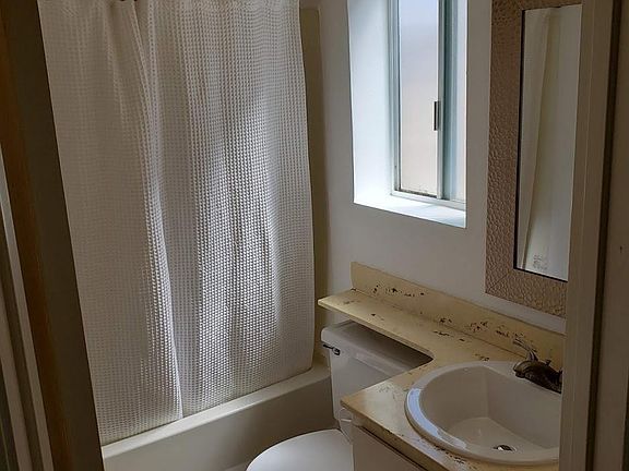 4th image of 4825 Coronado Ave