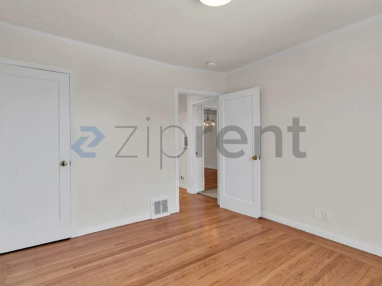 1667 47th Ave — Photo 19