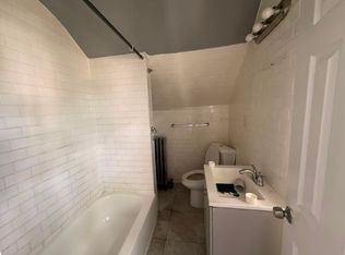 271 Seymour Ave #3, Newark, NJ 07112