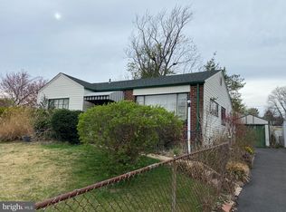 14016 Barcalow St, Philadelphia, PA 19116