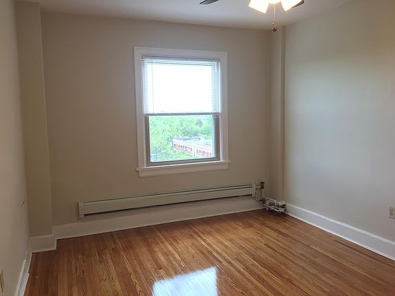 3rd image of 1130 Parker St APT 715