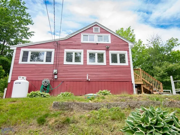 7 Lemyjoma Trail, Sandown, NH 03873