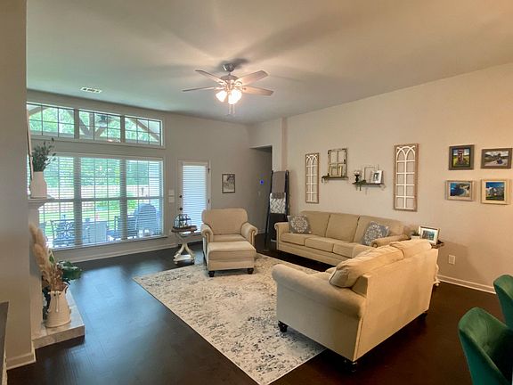 2nd image of 9326 Crescent Lodge Cir