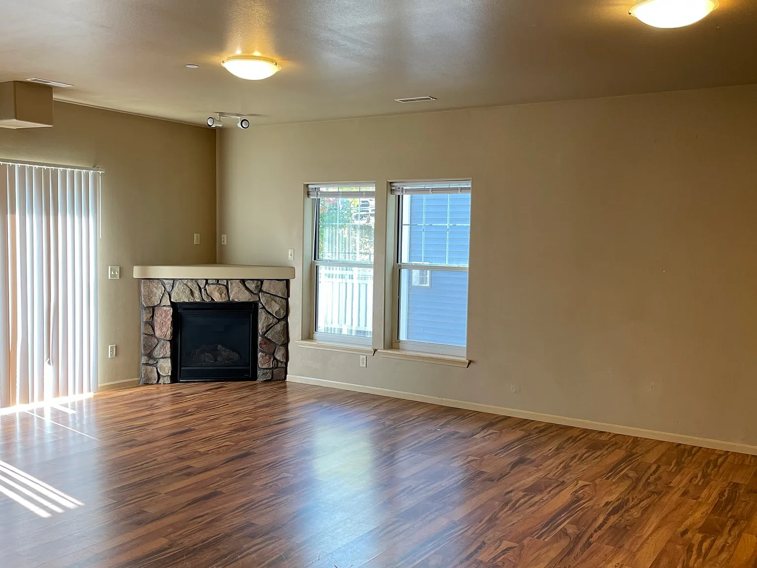 3 bed, 1771 sqft, $2,611 — Photo 4