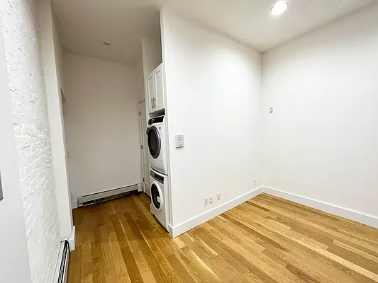 Rented by EastMount Realty LLC | media 20