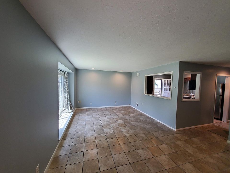 1st image of 6925 Chaffee Ct