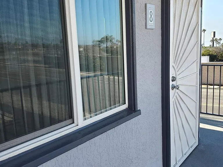 2601 S. El Camino Real — Photo 23