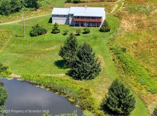 5290 Irish Hill Rd, Montrose, PA 18801