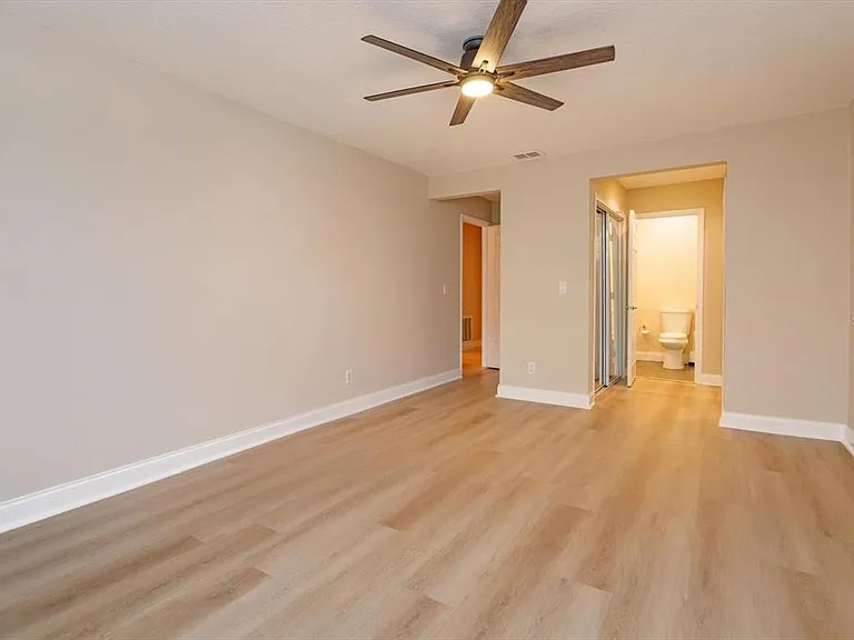 5303 Indian Creek Dr #D — Photo 17