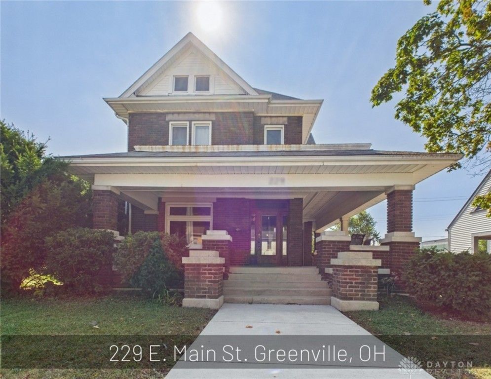 Real estate listing image
