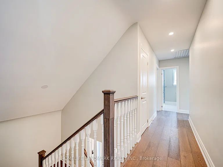 7 Knightswood Rd — Photo 22