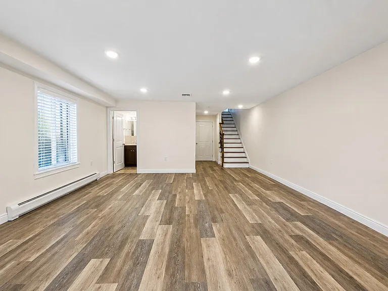 78 Lincoln Ave — Photo 11