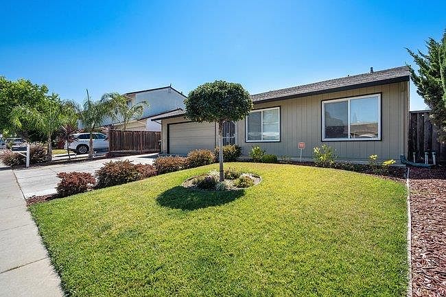 1st image of 2586 Sierra Grande Way