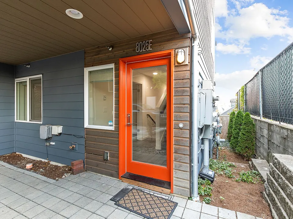 8025 15th Ave NW #E