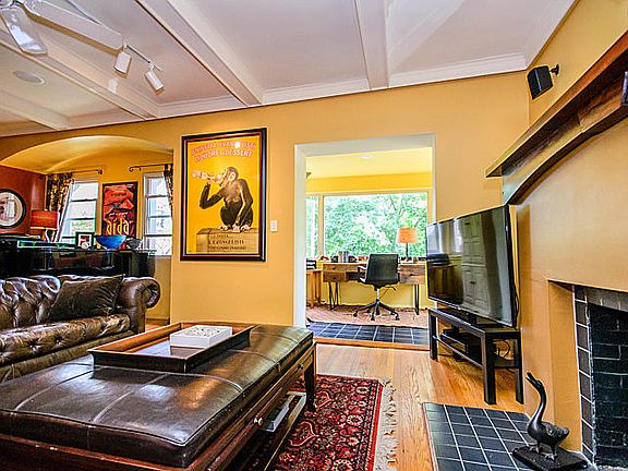 5th image of 5244 N Kenmore Ave #35