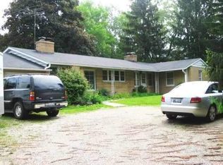 351 Old Sutton Rd, Barrington, IL 60010