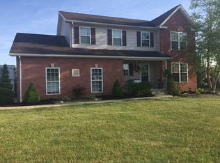10 Old Carriage House Rd, Grand Island, NY 14072