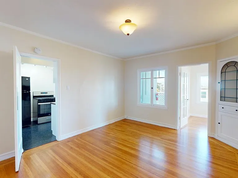 40 Loyola Ter — Photo 11