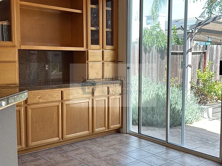 9972 River View Cir — Photo 5