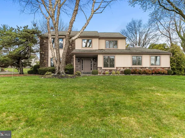 54 Summer Pl, Huntingdon Valley, PA 19006