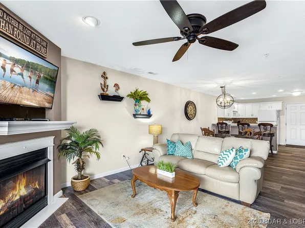 686 Clearwater Dr Unit 2E, Camdenton, MO 65020