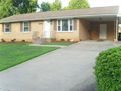2nd image of 606 Mica St