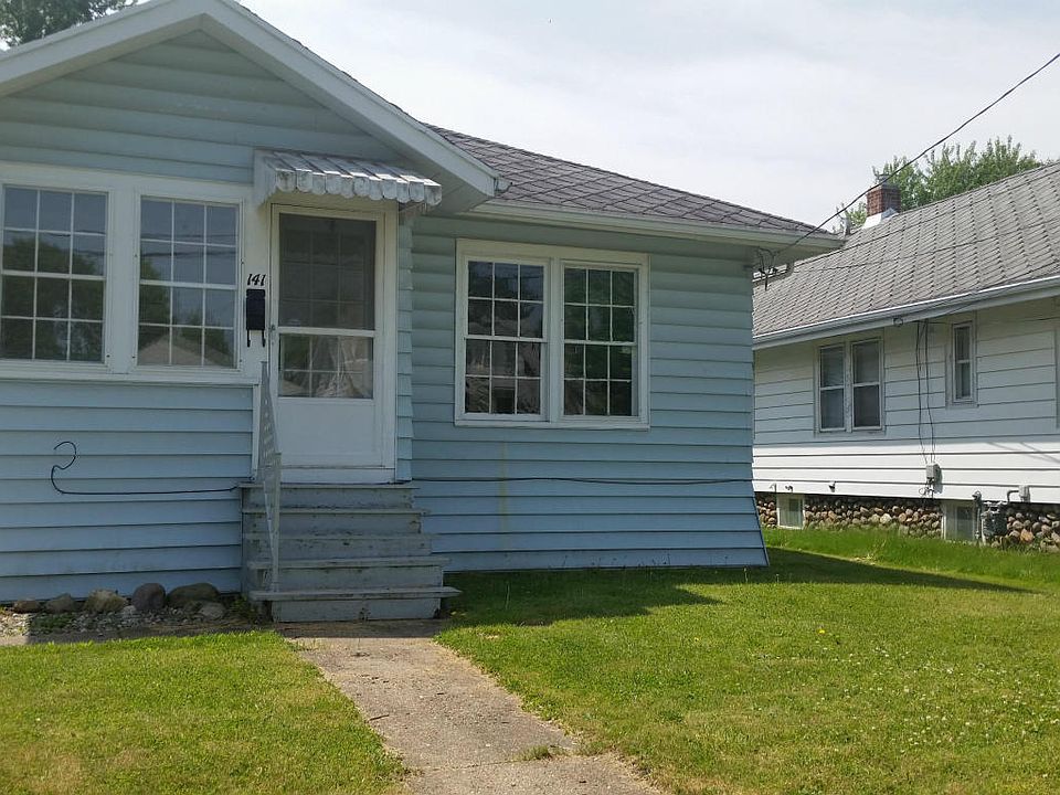 1st image of 141 Bidwell St W