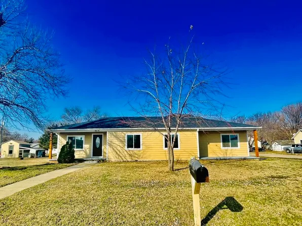 806 Oak St, Harper, KS 67058