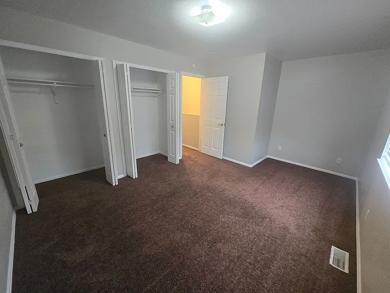 80 Blackburn Ln — Photo 17