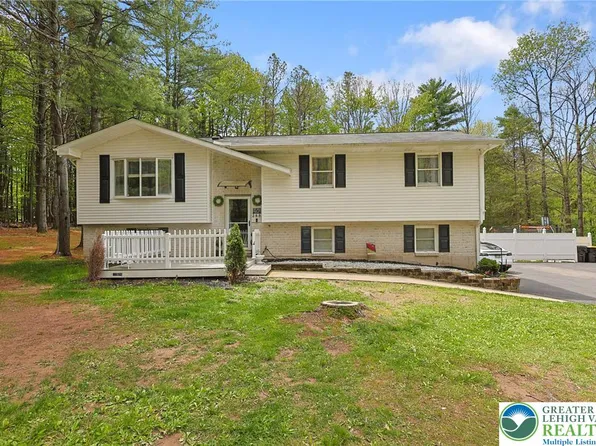 268 Turkey Ridge Dr, Kunkletown, PA 18058