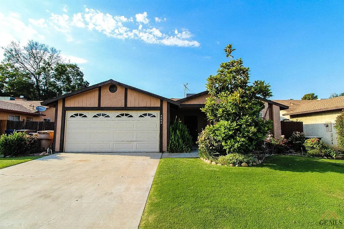 4604 Millbrook Way photo 1
