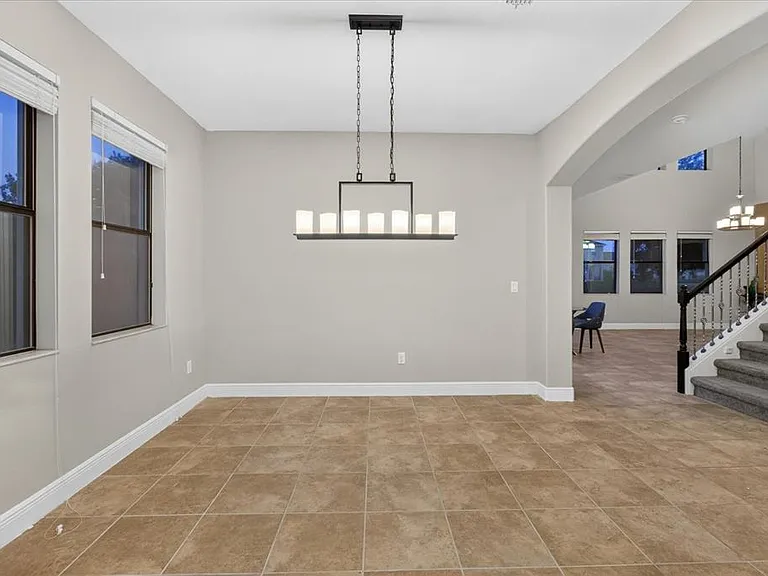 1389 Heritage Landings Dr — Photo 15