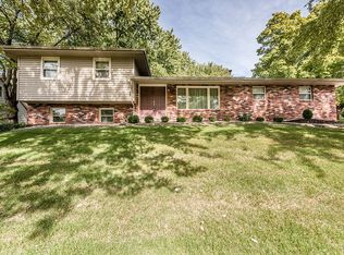 28 Hickory Hill Ln, Glen Carbon, IL