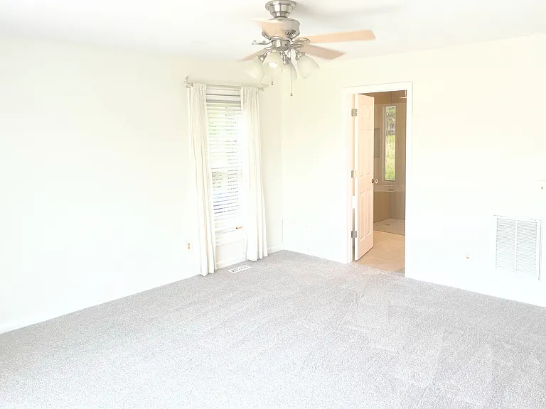 689 Cedar Point — Photo 17