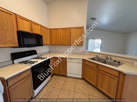 3rd image of 6292 W Desert Laurel Ln