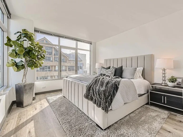 425 W Beech St #1508 — Photo 13