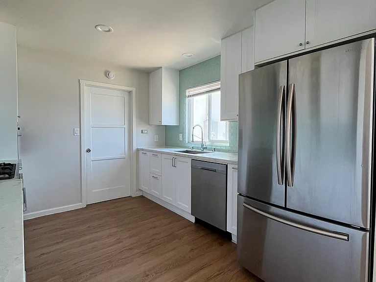 6104 Albemarle St — Photo 3