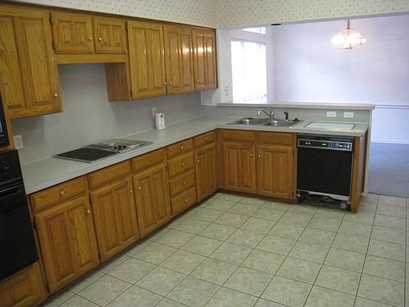 5th image of 1520 Paula Ln