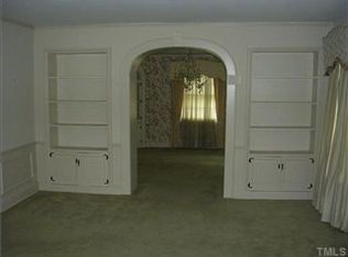 225 S Lamar St, Roxboro, NC 27573